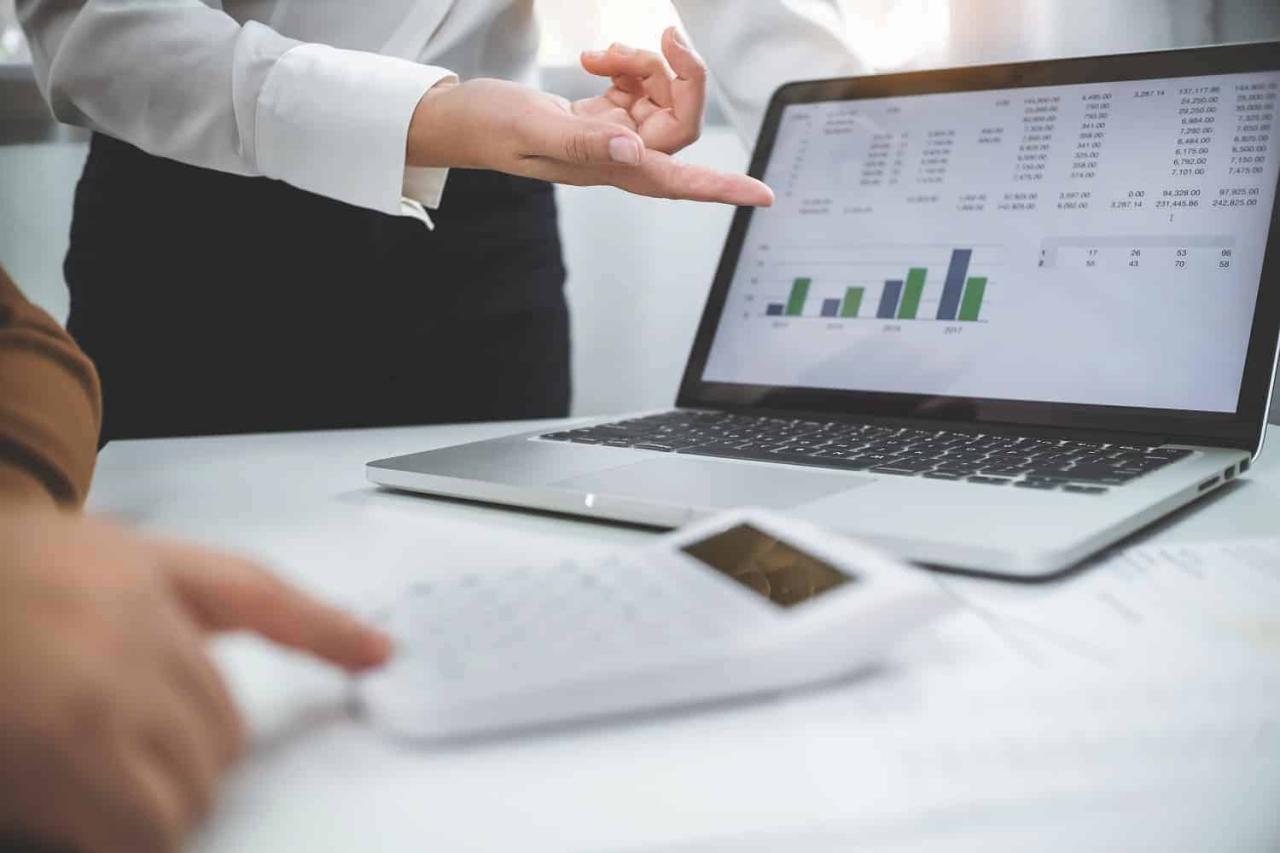 Comparing Software Prices And Features Before Purchase