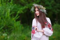 Understanding Fashion Color Theory And Its Applications